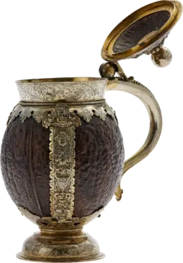 Deckelpokal aus Kokosnuss 